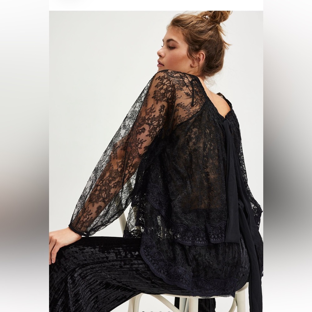 🎉NWT Free People Goldie Knit Top🎉
